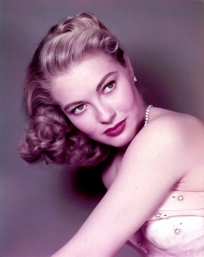 Лори нелсон. Б нельсон актриса в молодости. Лори нельсон в молодости. Лоретта хардести 1946. Лори нельсон владимир.