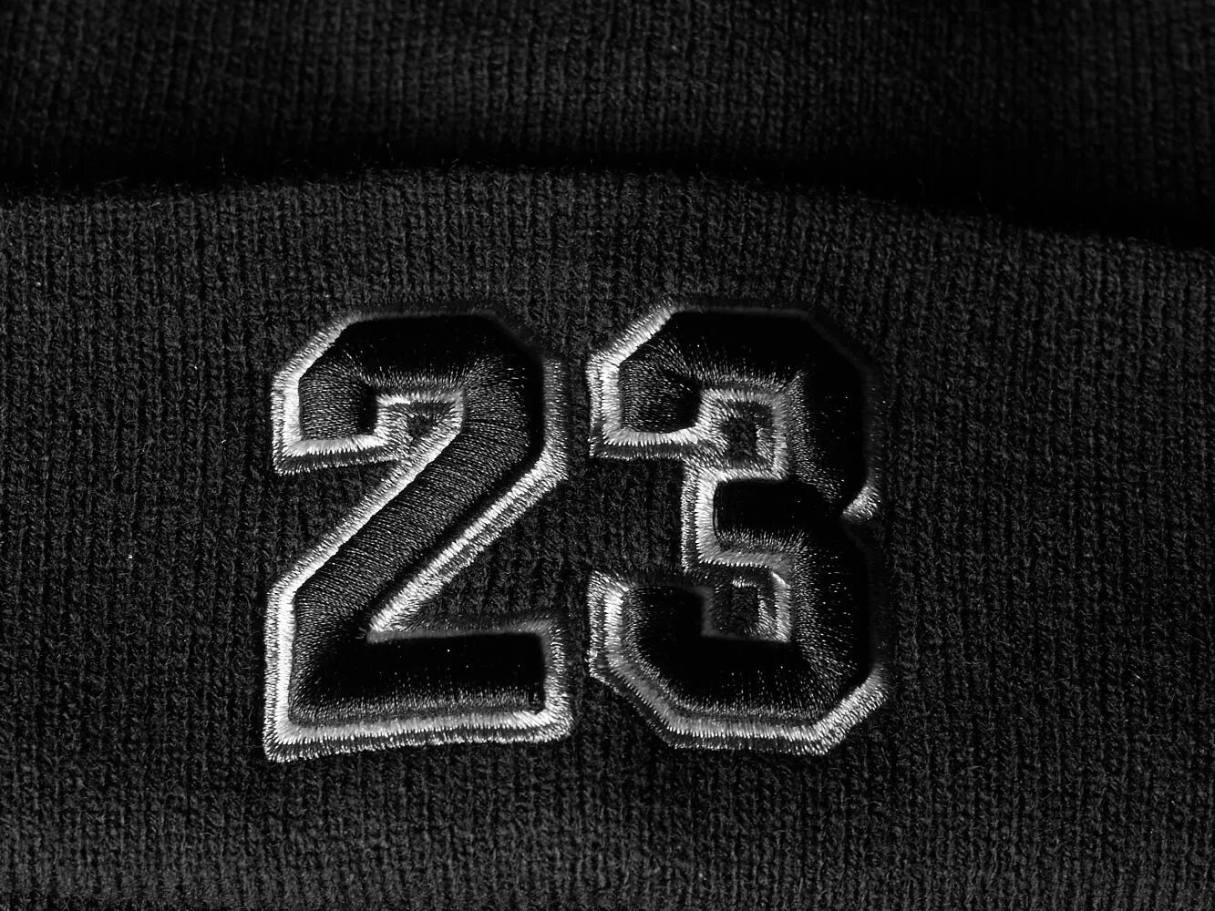 Номер 23. 23 На черном фоне. Обои чёрные с номером 23. 23 На обои темные 23. Фото а23 чёрный.