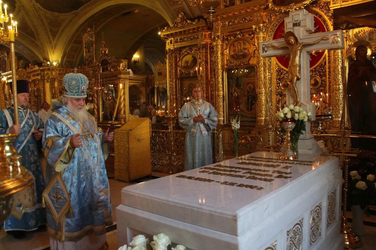 елоховский собор икона собор божией матери. казанская икона божией матери елоховский собор. елоховский собор мощи иконы. казанская божья матерь елоховский собор. елоховский собор святыни храма.