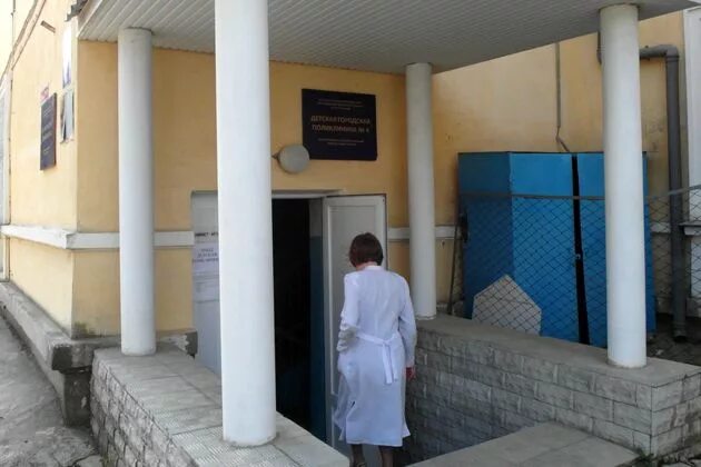 4 горбольница севастополь северная. Поликлиника 4 севастополь. Больница имени даши севастопольской. Лазаревская 9 севастополь. 4 больница севастополь северная сторона.