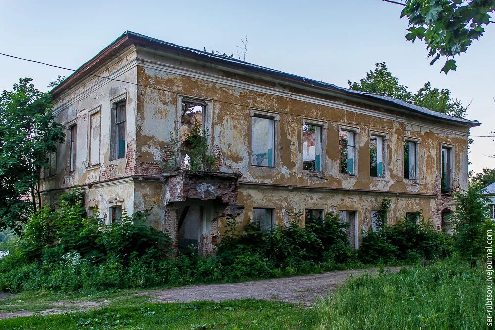 Барский дом Алексин. Усадьба на Петровке Алексин. Дом Беров Алексин. Дом Беров (усадьба Тюфякиных).