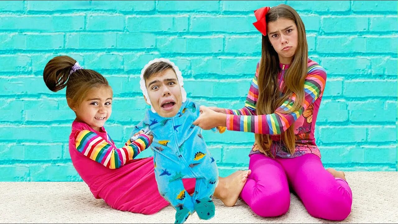 Мой маленький пони 4 сезон. Bravo stars oyna. Даниэль бойс. Эпл блум свити бель и скуталу в 9 сезоне. Мой маленький пони 1 сезон 4 серия.