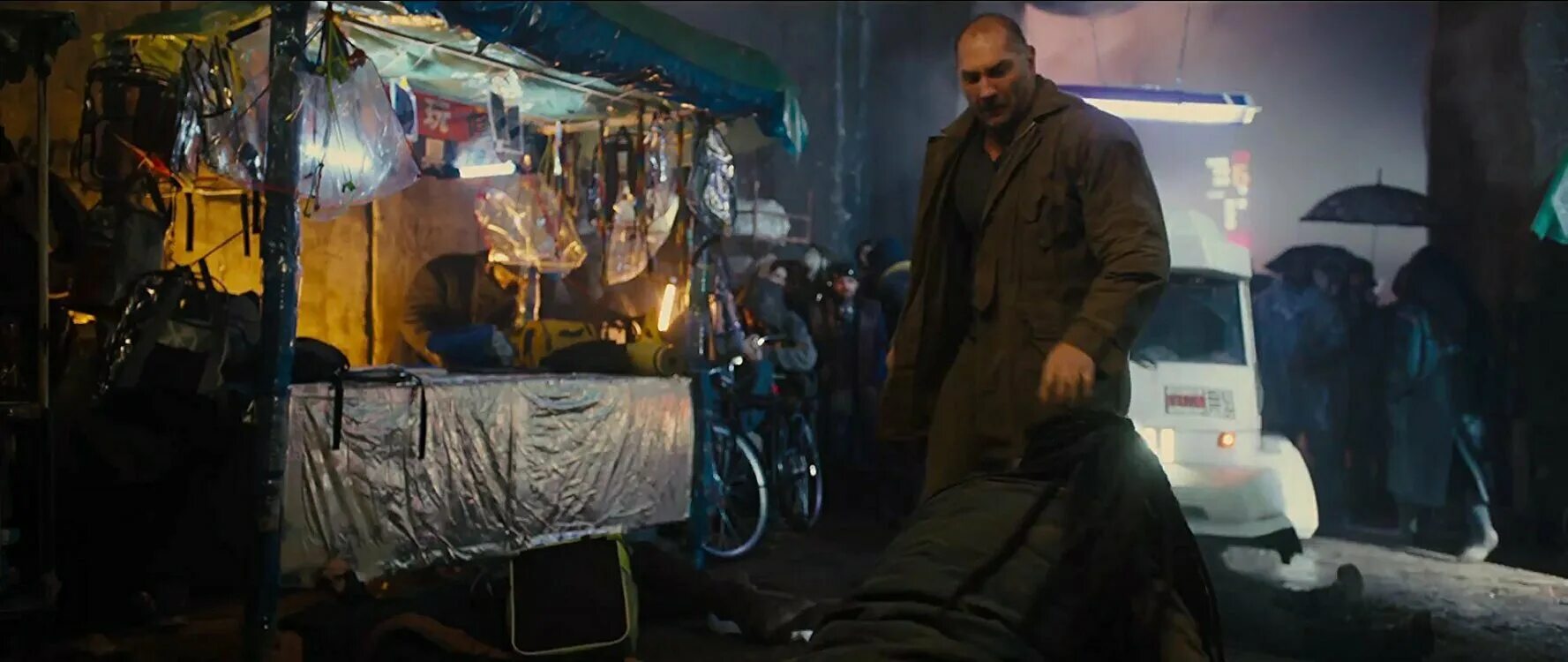 дэйв батиста бегущий по лезвию 2049. Blade runner 2049 dave bautista. лезвие 2048. бегущий по лезвию 2048 некуда бежать. ридли скотт бегущий по лезвию 2049.
