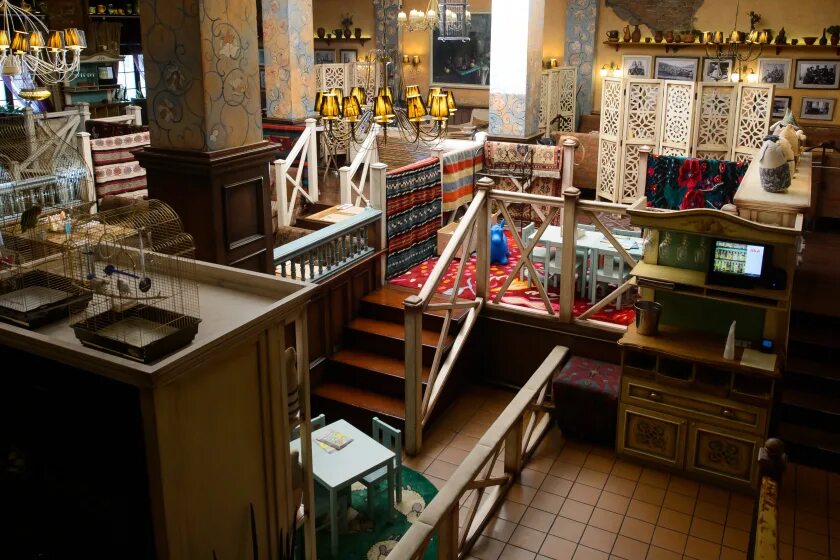 Ресторан Хмели Сунели Екатеринбург Restaurant bar, Restaurant, Home decor