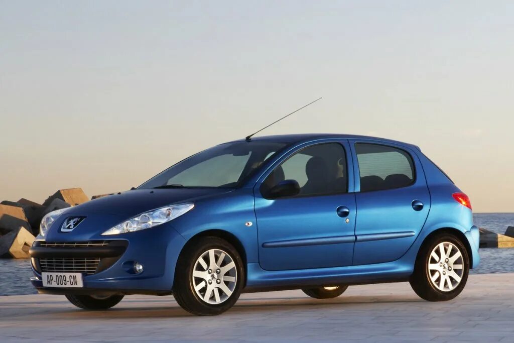Пежо плюсы. Пежо 2009. Пежо 207 2006. Peugeot 206. Peugeot 208 new.