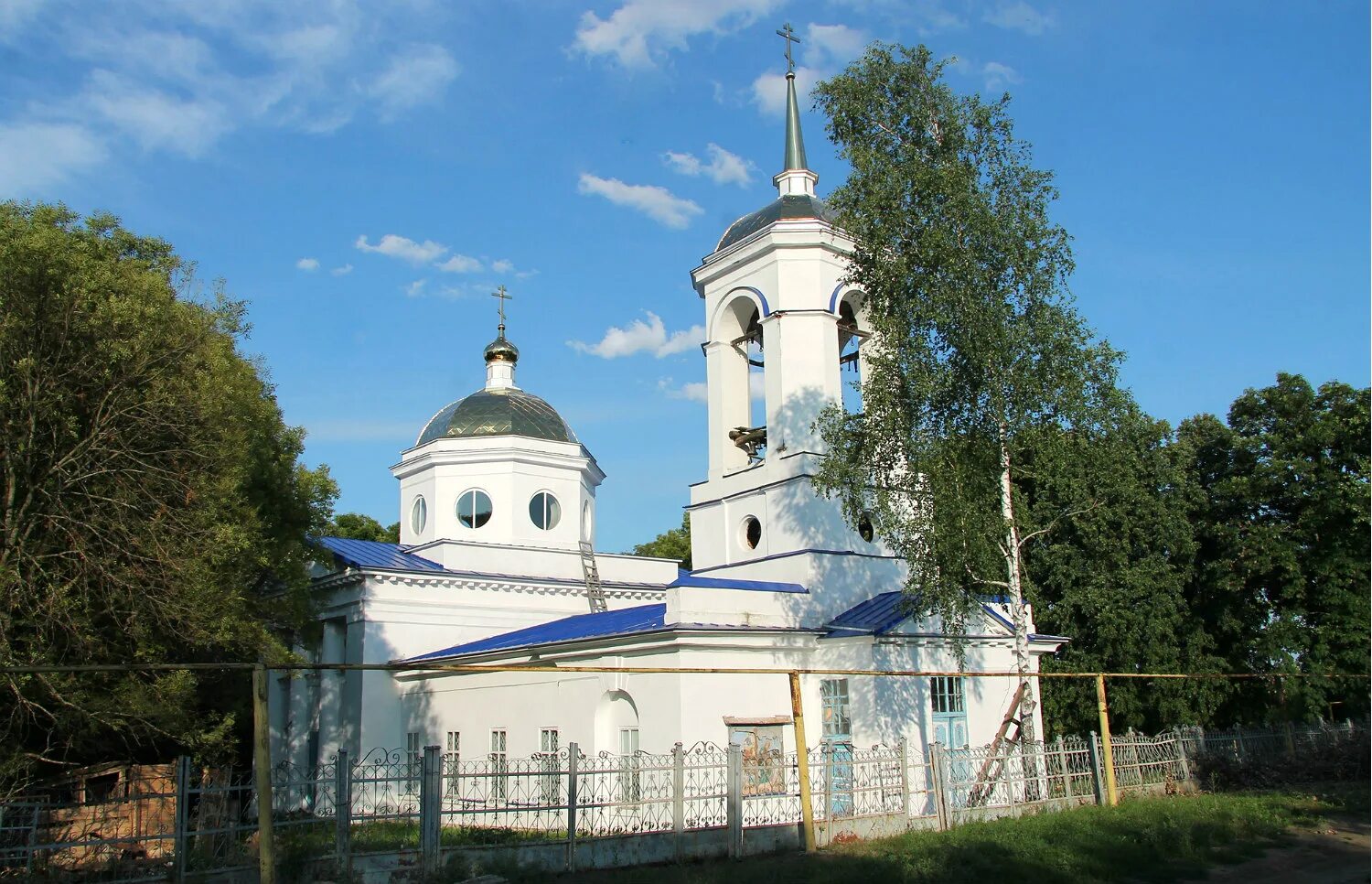 Село Стадница Семилукский район Церковь. Стадница Церковь Рождества Христова. Стадница Семилукский район Воронежская область. Село Стадница Семилукского района Воронежской области.