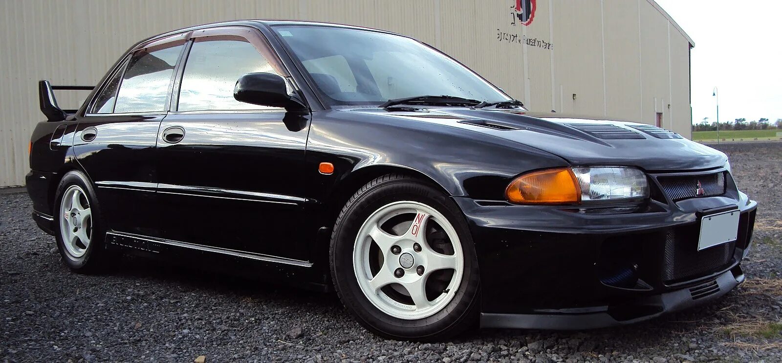 Митсубиси 95 года. Mitsubishi Lancer Evolution 3. Mitsubishi Lancer Evolution 3 GSR. Mitsubishi Lancer EVO 1992. Lancer 1995.