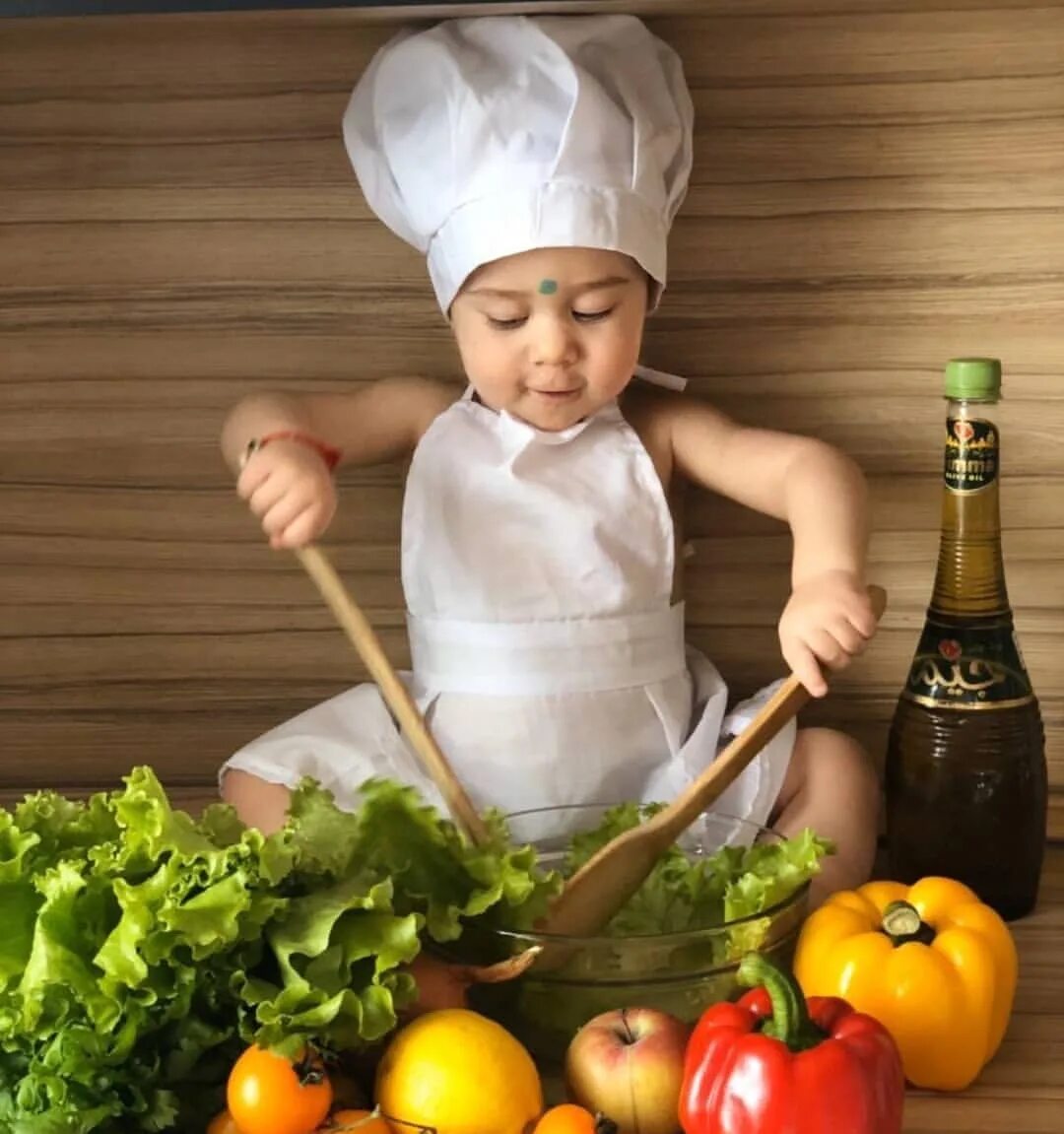 профессия кулинар. профессия повар. труды готовка. приготовление пищи в детском саду. кулинария рисунок.