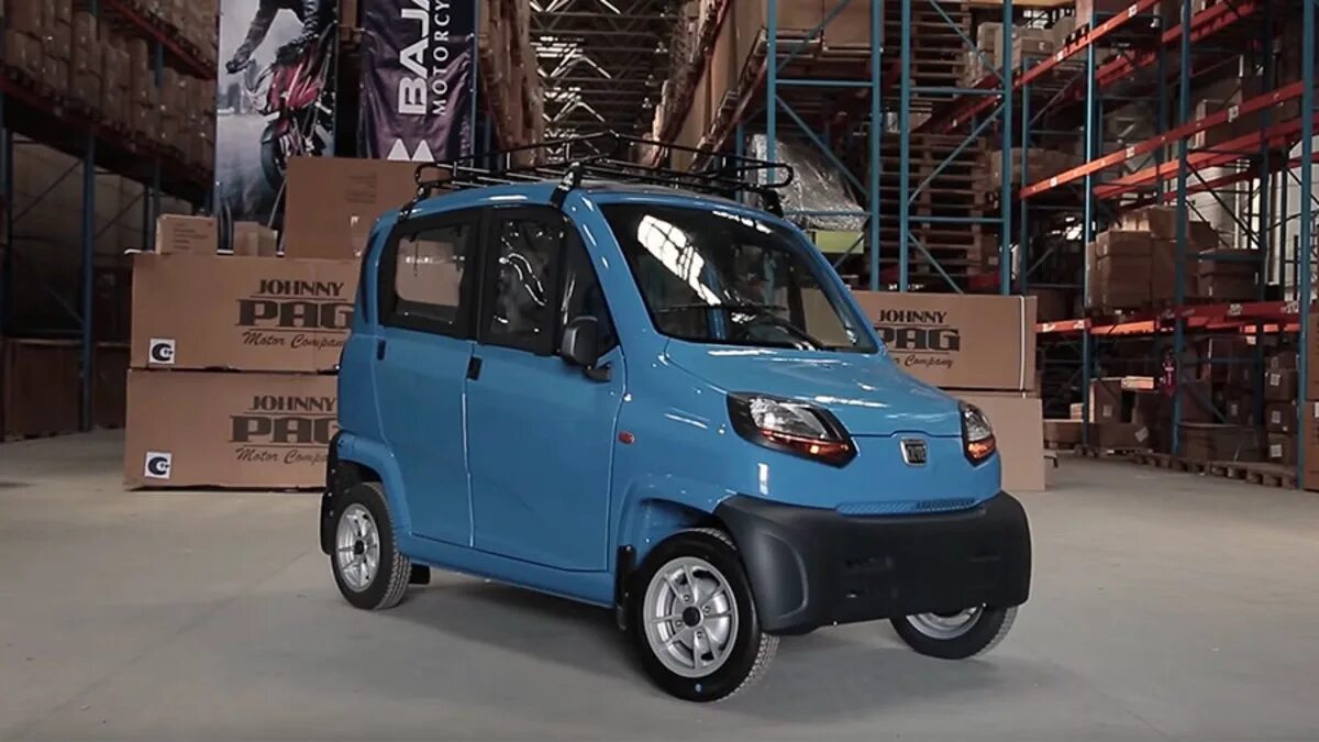 Куплю самый дешевый автомобиль. Индийская машина Bajaj. Индийская мотоколяска Bajaj. Bajaj Qute мотор. Малолитражки Bajaj.