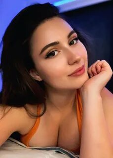 PalmBee Age, Height, Boyfriend, Networth, Birthday, Biography - SwitchWiki.