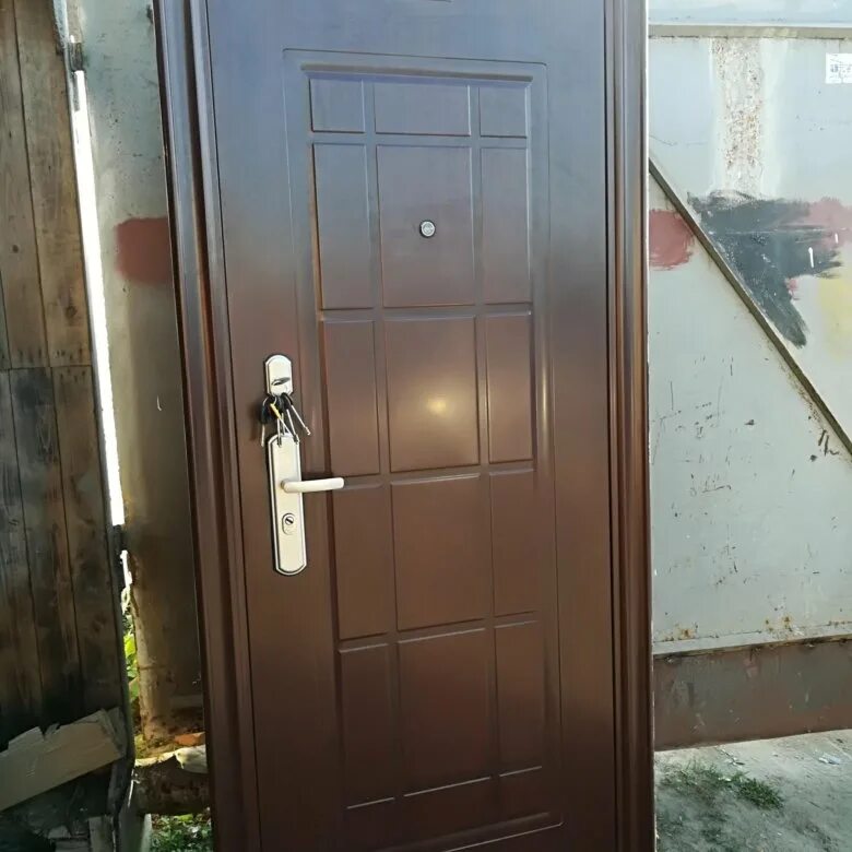 Купить недорогую входную дверь бу. Дверь металлическая входная в ДНР. Железные двери б/у. Б У двери входные металлические. Железные двери б.\ у 86\205.