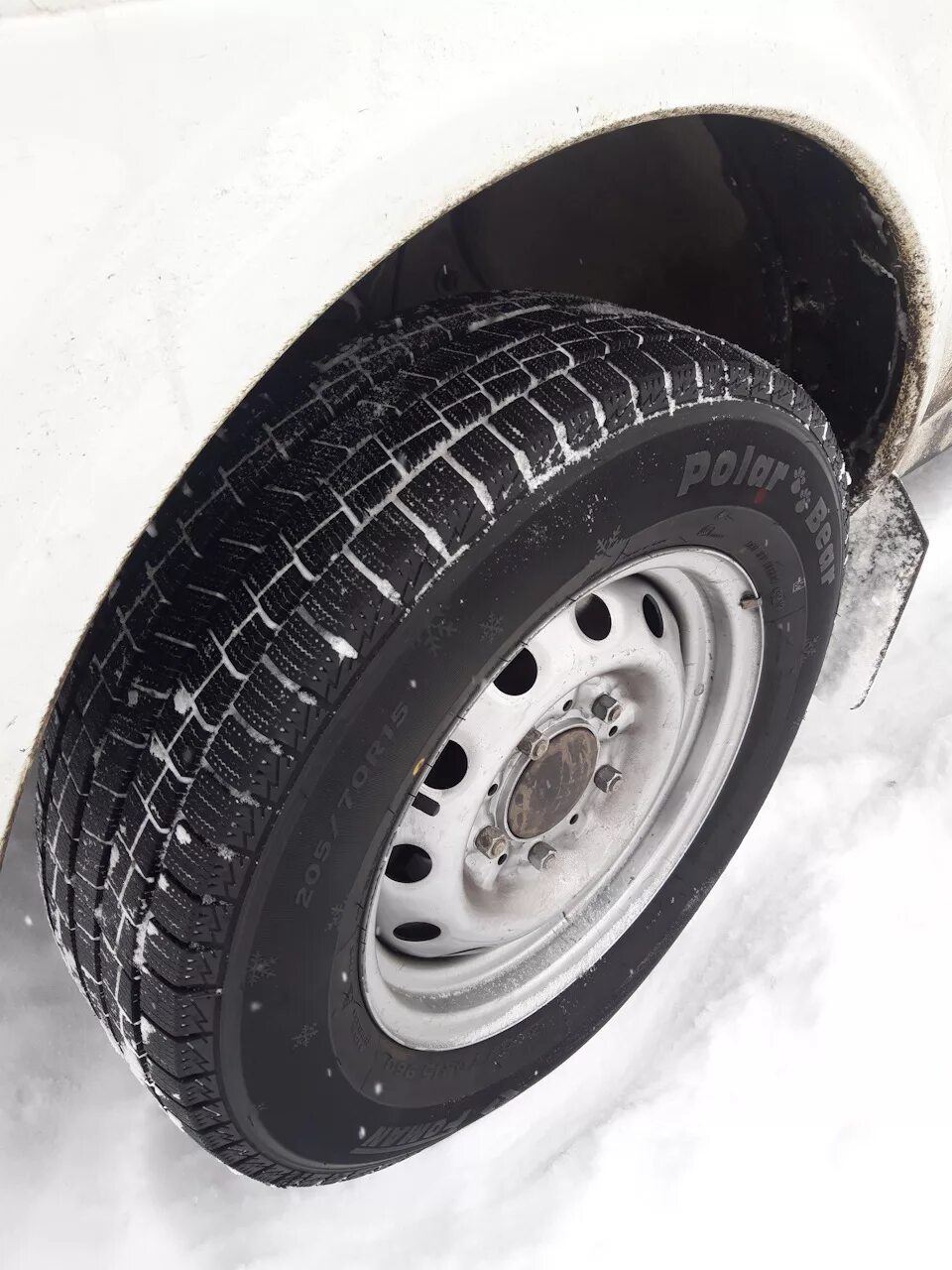 70,15 зимние. 205 70 r15 зима. Contyre cross road. 205 70 15 на ниву. Шевроле нива 205/70 r15 зимние шипованные.