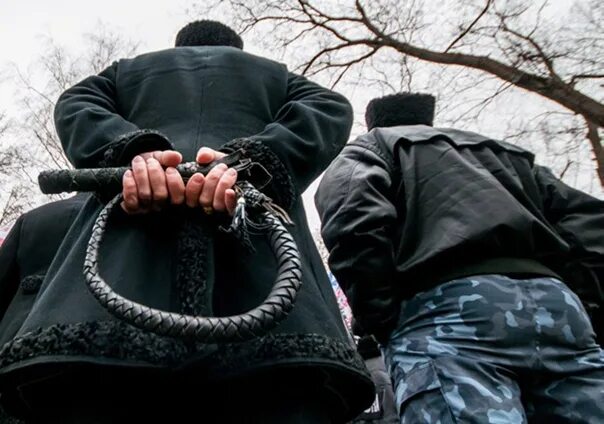 А ты записался. Милиция с собакой. Смешные приколы про охранника. Эту страницу охраняет. Охранник прикол.