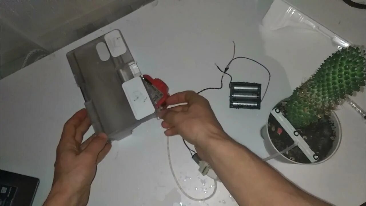 Помпа Xiaomi Vacuum Mop Essential. Клапан подачи воды робот пылесос Сяоми. Клапан подачи воды для пылесоса Xiaomi. Робот пылесос Сяоми не подает воду. Пылесос xiaomi подача воды