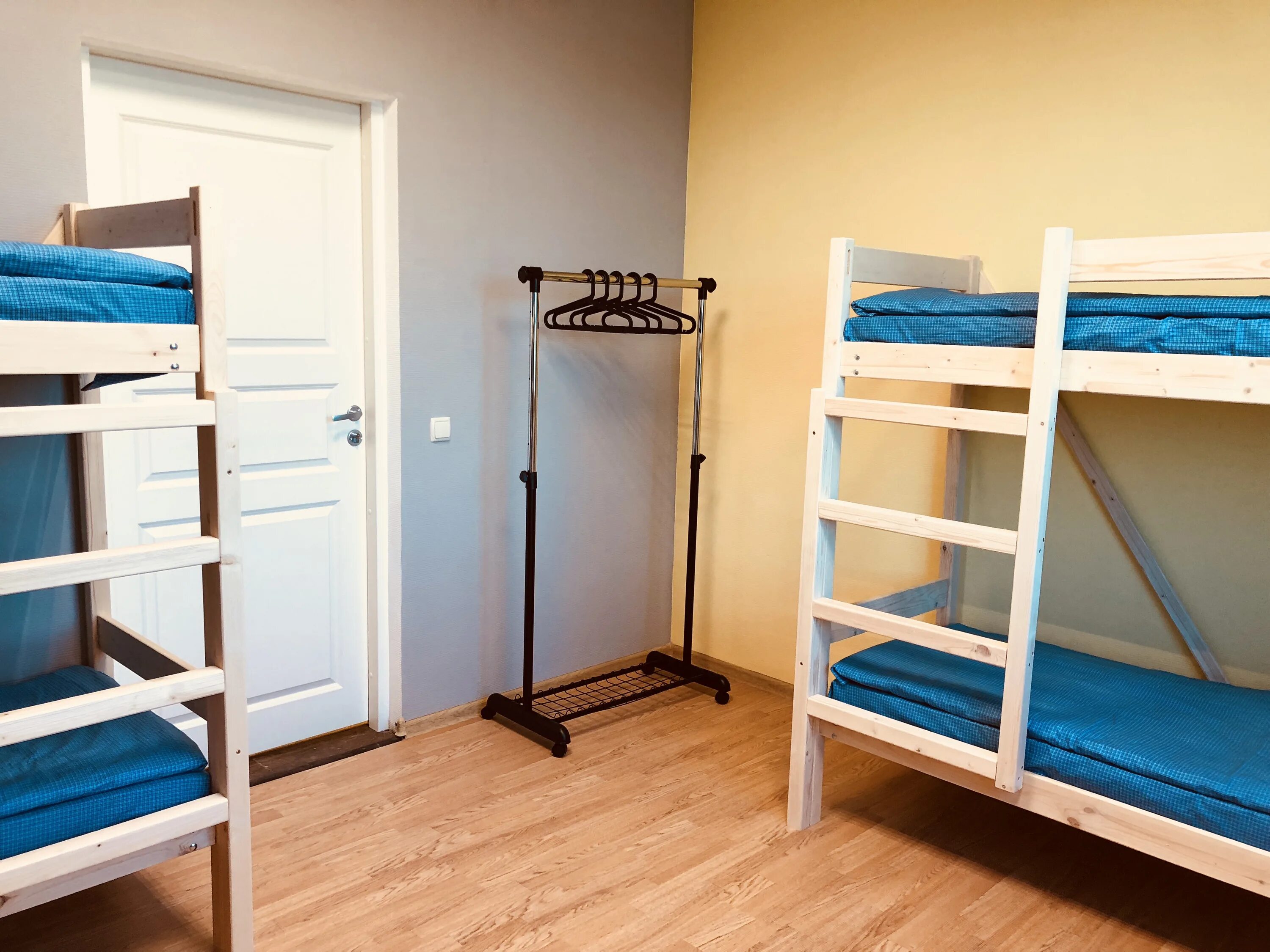 Дешевый хостел. Хостел география казань. Где снять хостел. Хостел. Хостел крылья чебоксары.