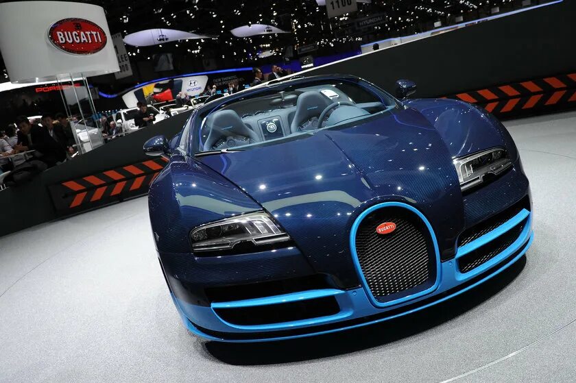 Bugatti чья. Bugatti Veyron 2023. Бугатти 2002. Бугатти 205. Бугатти 757.