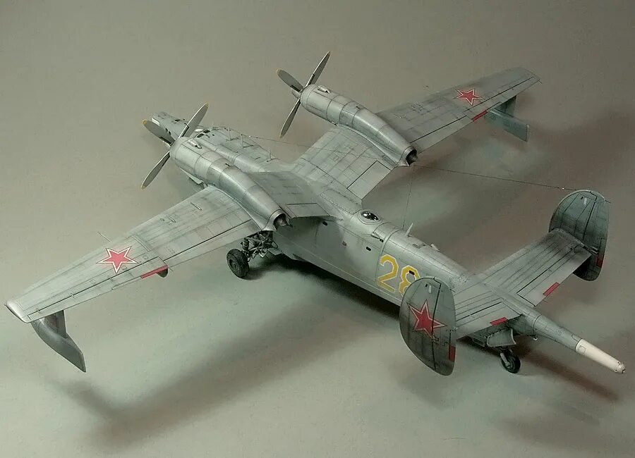 Ту 2 1 72. Сборная модель "самолет ил-28", 1:72. Ил-28 Моделист. Бе-12 1/72. Ту-2 Моделист 1/72.