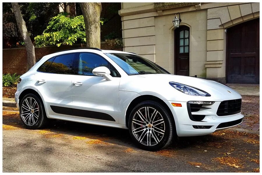 Porsche Macan White. Porsche Macan 2021 White. Порше Макан белый. Porsche Macan 2022 белый.