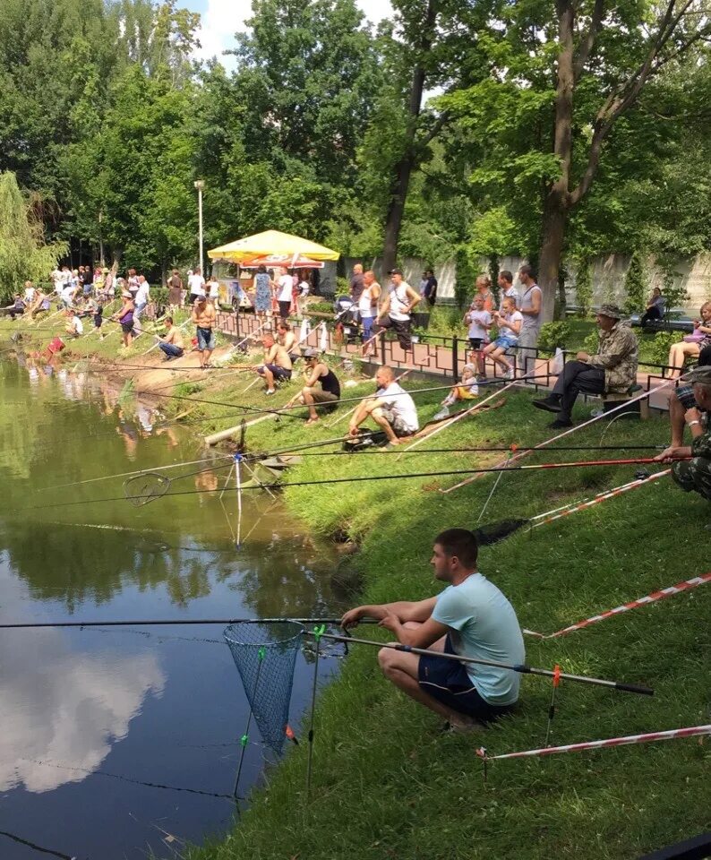 День рыбака в автозаводском парке. День рыбака в парке. День рыбака в автозаводском парке. Автозаводский парк нижний новгород. День рыбака в орехово-зуево.