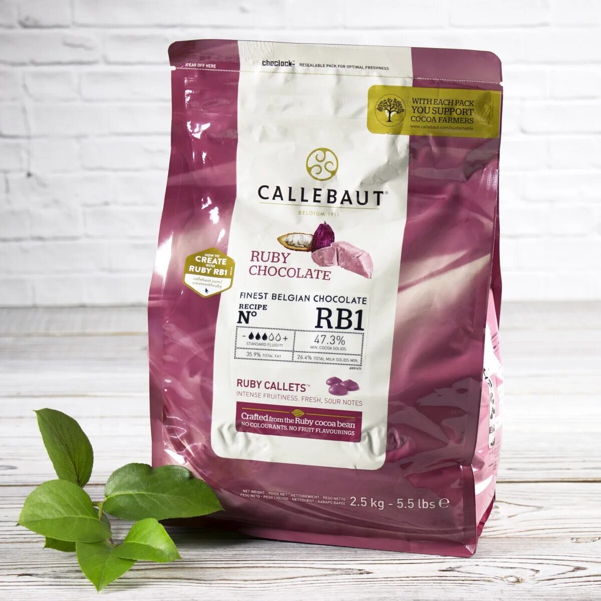 Шоколад Ruby Callebaut. Барри Каллебаут шоколад Руби. Barry Callebaut рубиновый шоколад. Белый шоколад Barry Callebaut 200 гр. Бобы руби