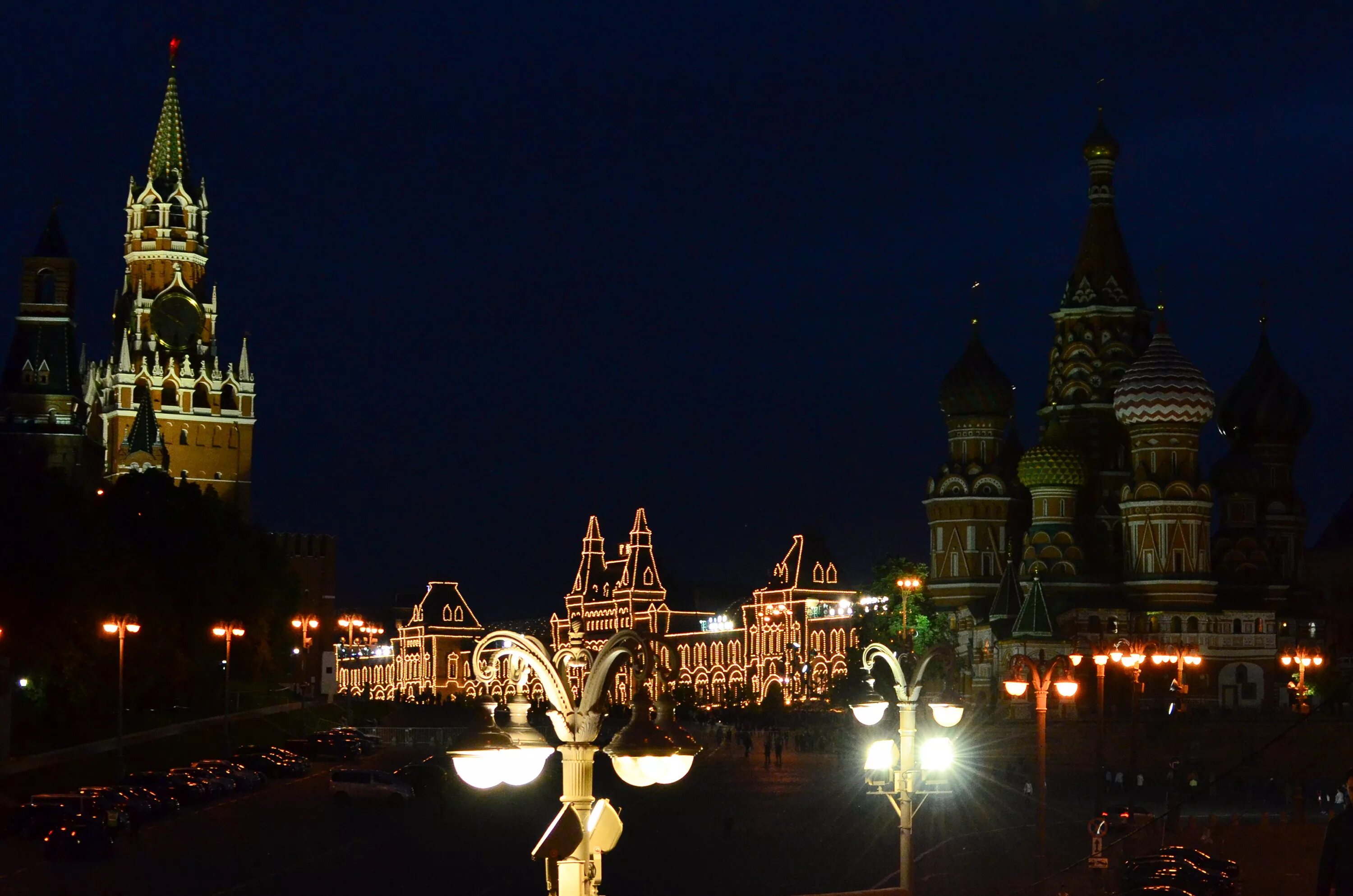 Красная площадь вечером. Вечерняя Москва красная площадь. Вечерние развлечения в Москве. Самые красивые места Москвы красная площадь вечером и ночью. Когда будет вечер в москве