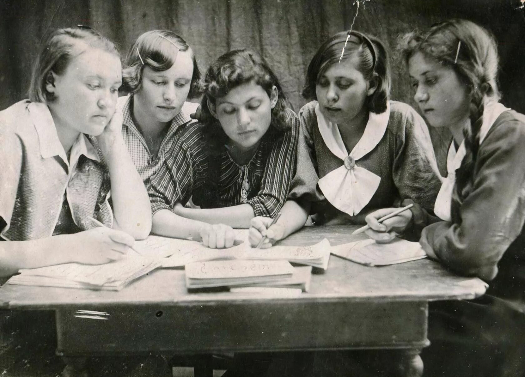 2000. 60 е гг хх в. 60 е гг хх в. советский союз москва 1980. виктор ахломов фотограф.