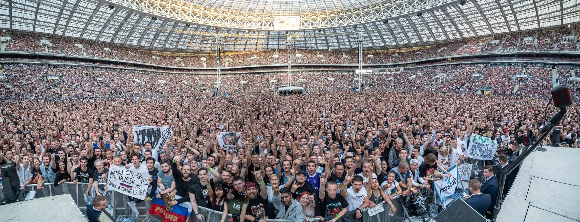 Почему не показали концерт. Металлика в Лужниках. Концерт металлика в Москве в Лужниках 2019. Metallica Лужники. Металлика в Лужниках 2007.