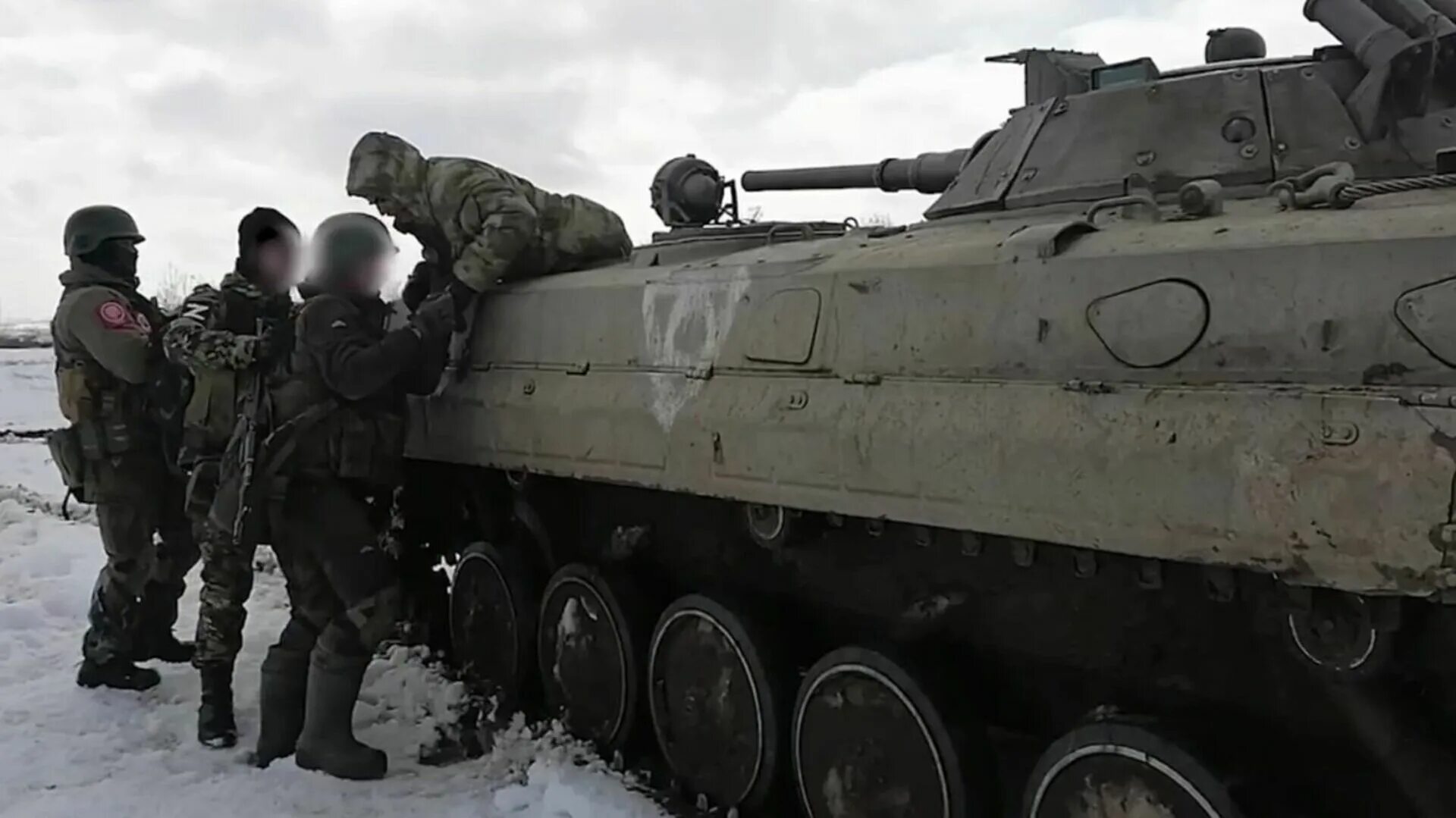 Добровольцы сво хмао. Сво ХМАО. Цифровой полигон ТЭК Ханты Мансийск. Сво бойцы 2023 в действии зимой.