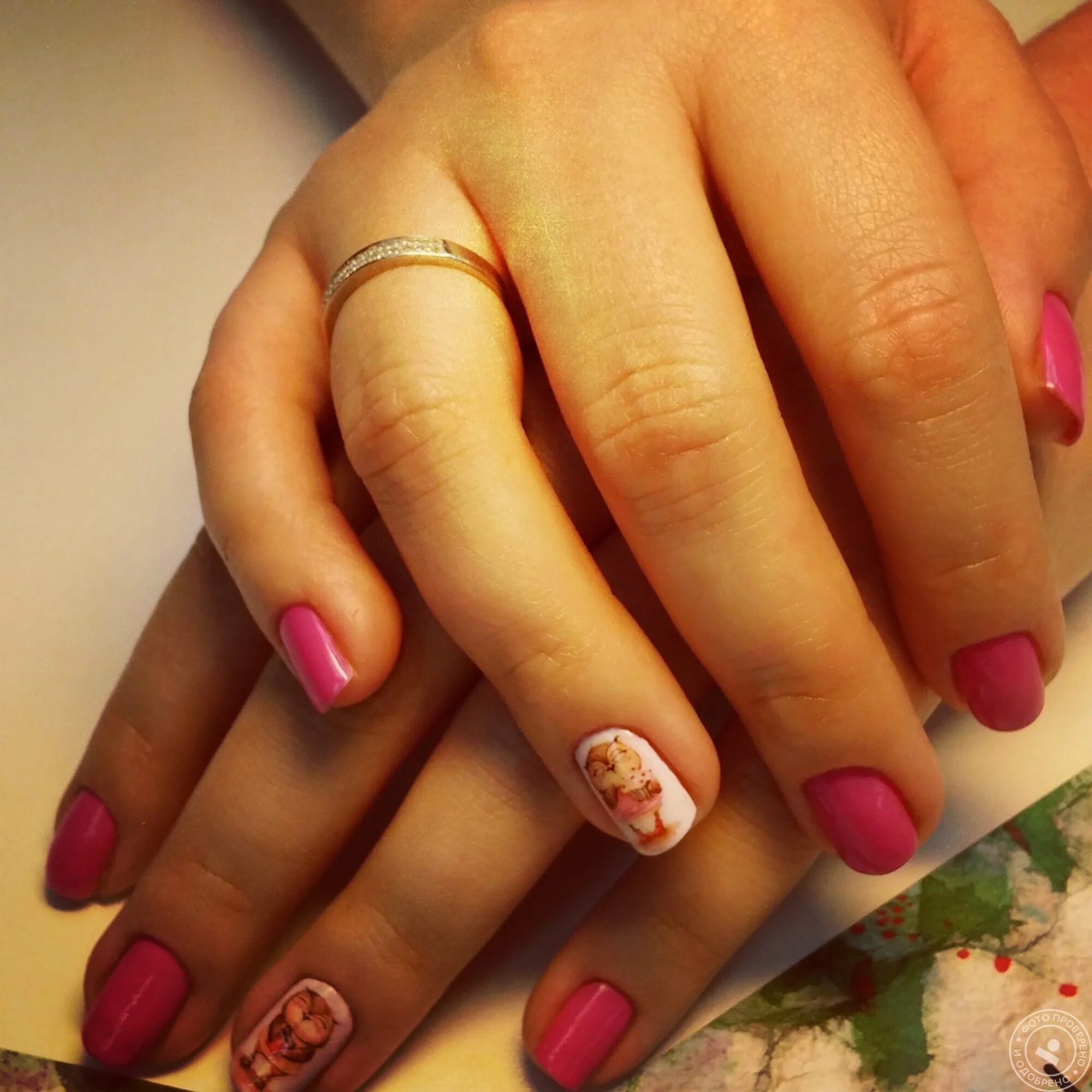 Идет для ногтей. Маникюр на короткие ногти шеллак. Маникюр шеллак. Идет для ногтей. Однотонное покрытие гель-лаком.