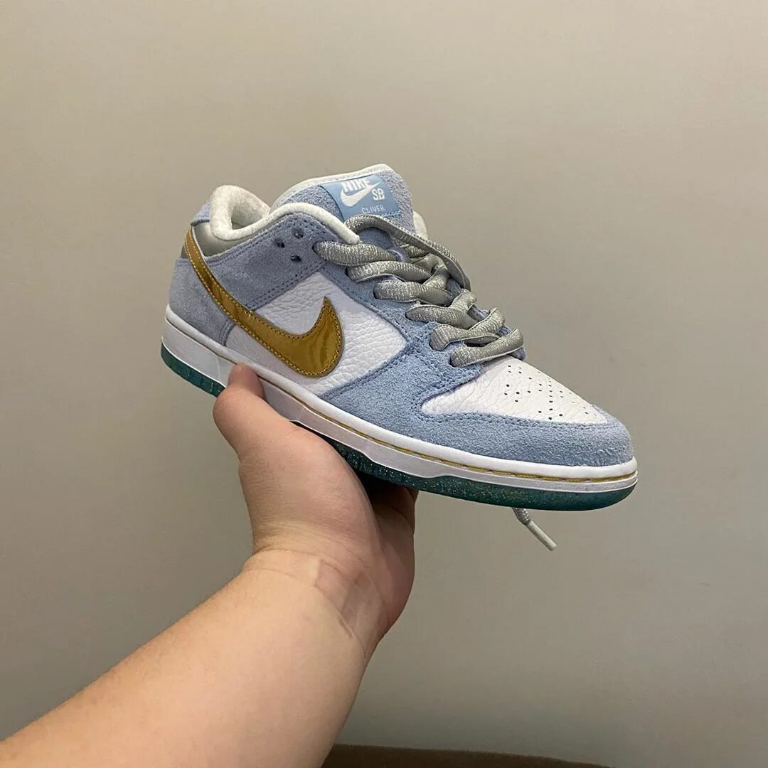 Как завязывать найки данки. Nike SB Dunk Low Sean Cliver. Nike SB Dunk Low Sean. Sean Cliver x Nike SB Dunk Low. Найк SB Dunk Low Pro.