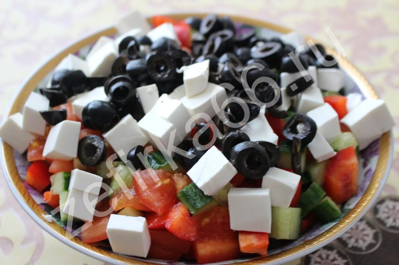 греческий салат с сыром вето. сыр для салата. белый сыр для салата греческий. греческий салат какой сыр подойдет. сыр для греческого салата.