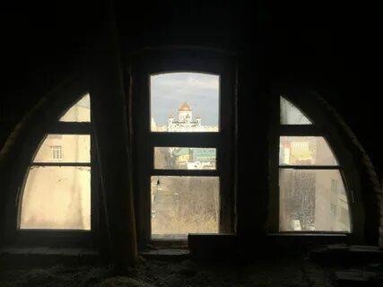 Окошко на чердаке