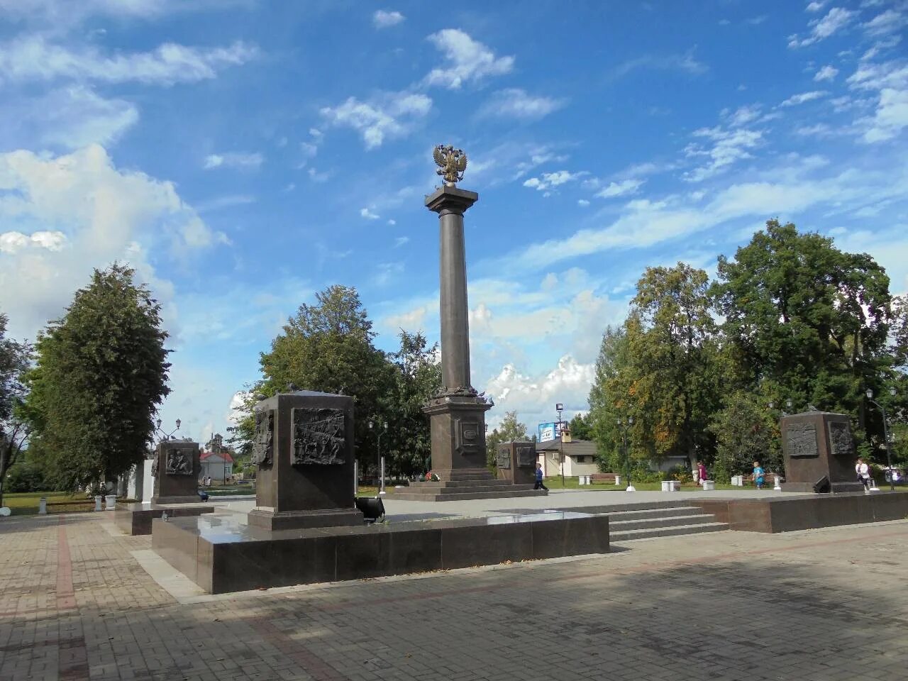 стела луга город воинской славы луга. луга город воинской. луга город воинской. стела «город воинской славы» (луга). стела «город воинской славы» (тверь).