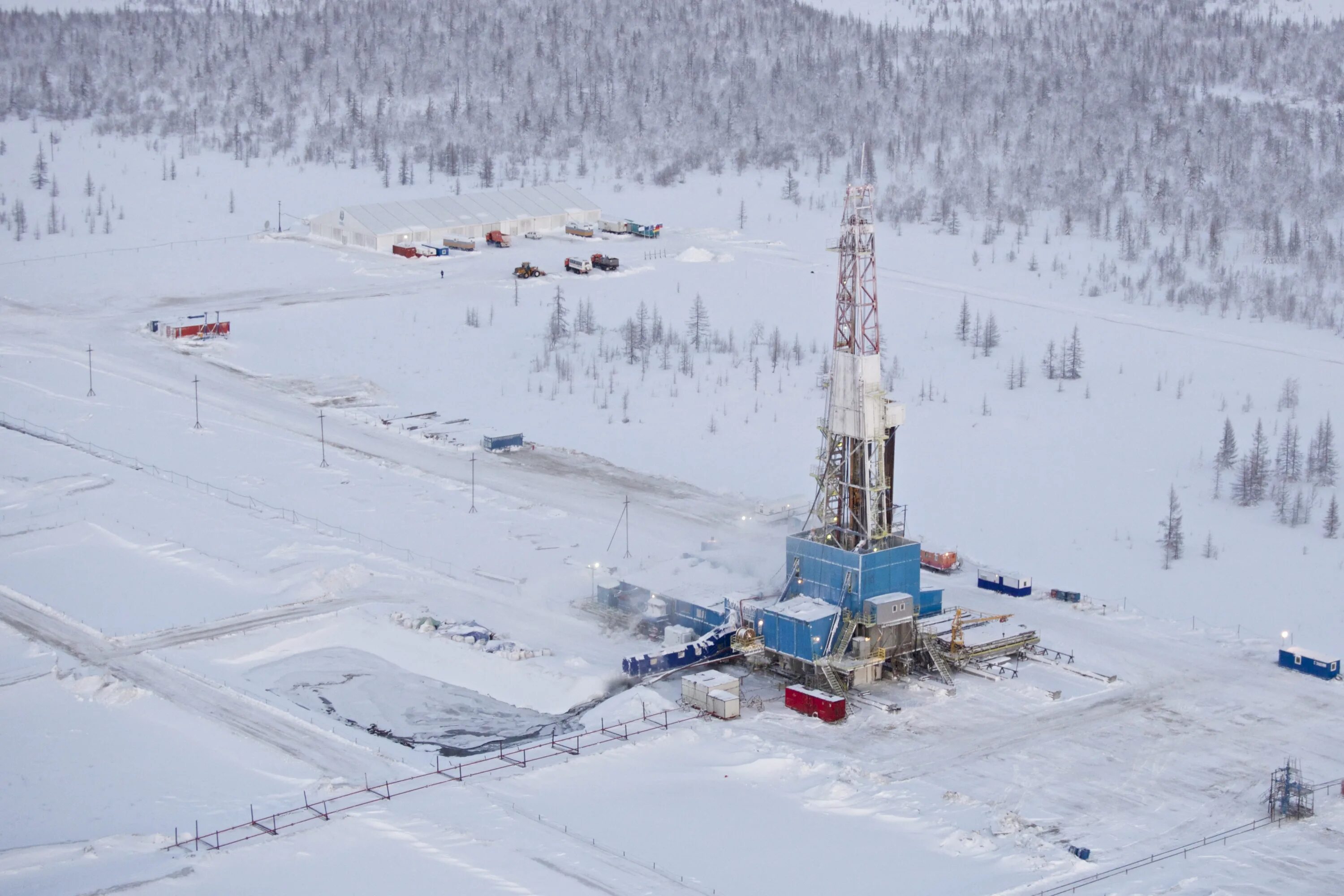 Новое нефтяное месторождение. Чаяндинское месторождение чнгкм. Тайлаковское месторождение днс 2. Роснефть открыла новое месторождение на шельфе печорского моря. Приобское месторождение газпромнефть.