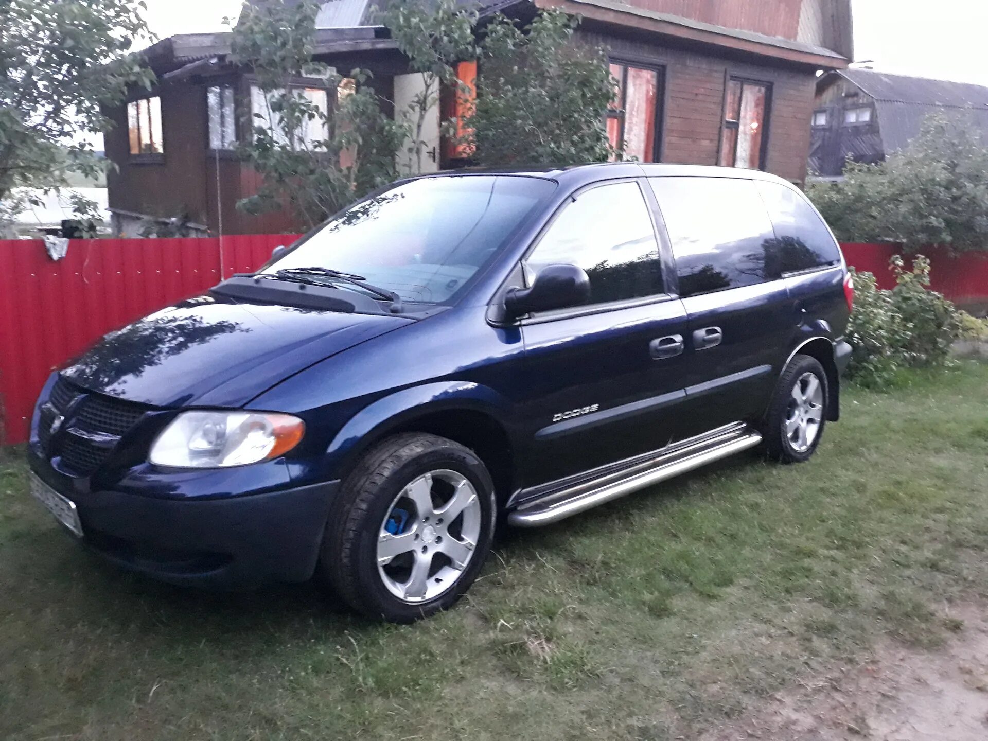 Тюнинг караван. Додж Караван 2.4 2002. Dodge Caravan 2002. Додж Караван 4. Додж Караван 2001.