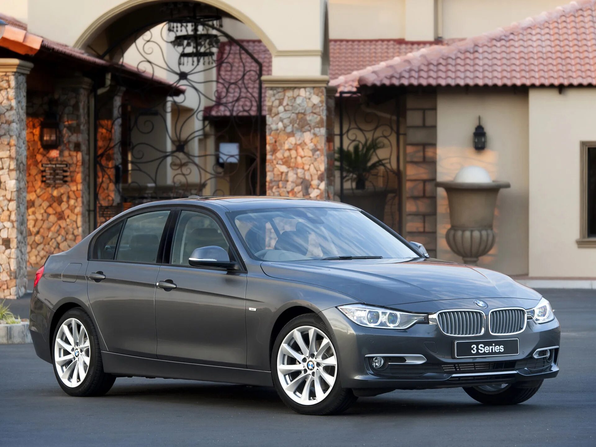 Бмв ф30 320i. BMW 3 Series f30. BMW 3 f30 2012. BMW serie 3 f30. БМВ 320 ф30.