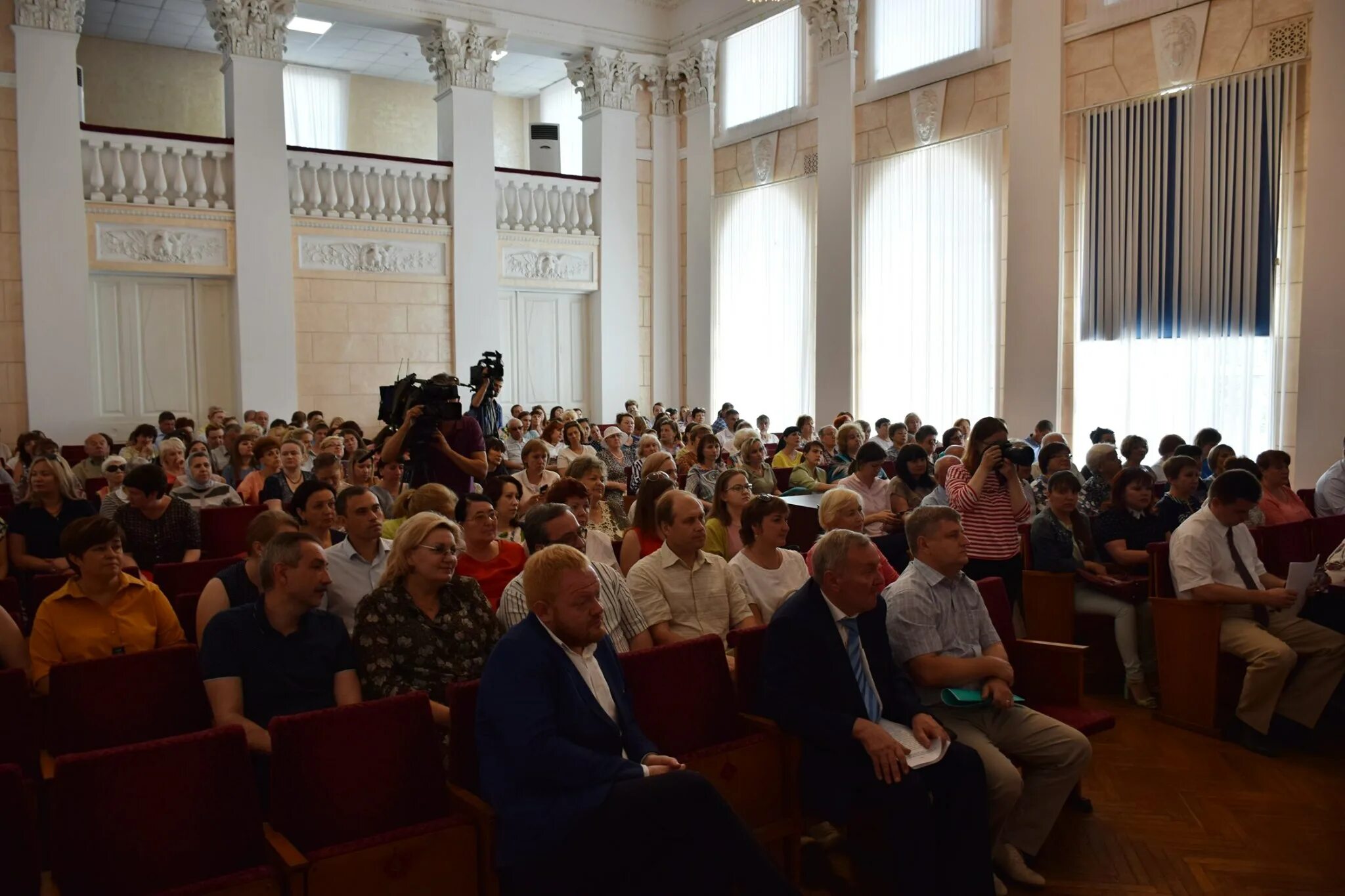 Тамбовская городская Дума. Администрация города Тамбова внутри. Актовый зал администрации города Тамбова. Общественные слушания Тамбов. Городской сайт тамбова