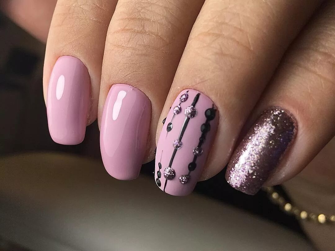 Малиновый маникюр. Маникюр цвета фуксии. Маникюр темно розовый. Стильный маникюр. Маникюр бордовый с розовым.