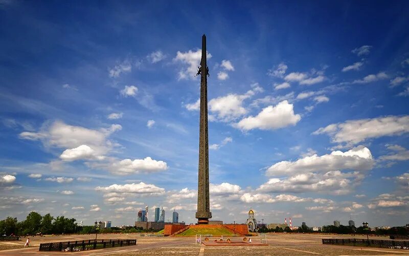 Памятник победы. Монумент Победы на Поклонной горе в Москве. Обелиск на Поклонной горе в Москве. Парк Победы Обелиск. Поклонная гора Обелиск Победы.