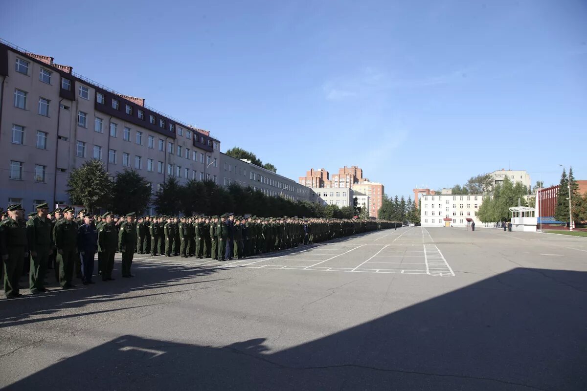 Высшее зенитное ракетное училище. Ярославль военное училище противовоздушной. Ярославское ракетное училище. Ярославское военное училище ПВО. ЯВЗРУ ПВО Ярославль.