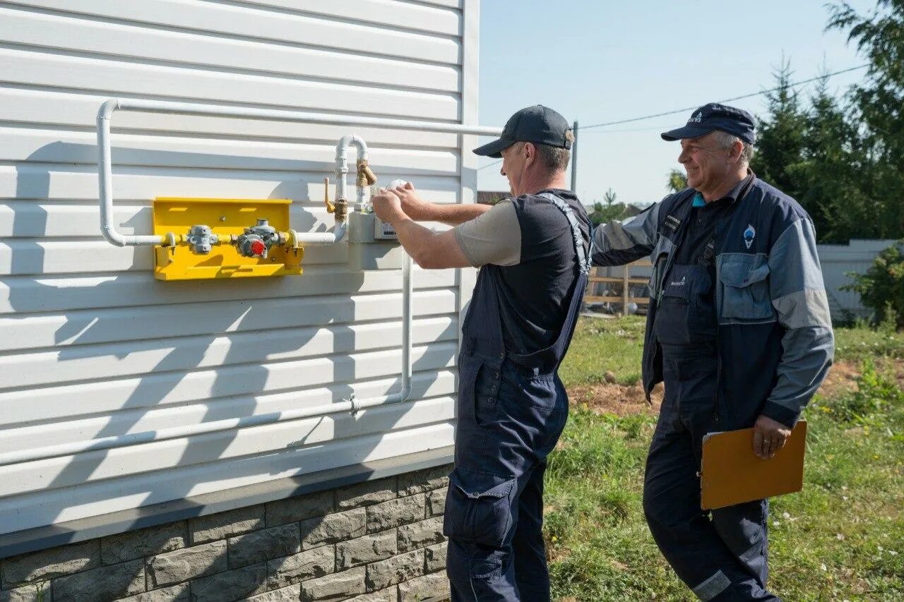 Газификация домов. Проведение газа в частный дом. ГАЗ В доме проводят. Газификация домовладений. В каком году провели газ