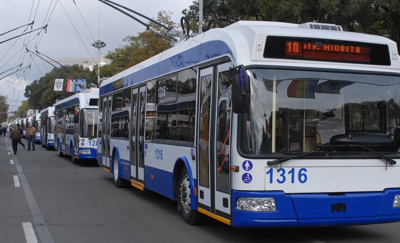 Транспорт кишинева. Кишинев транспорт троллейбус. Троллейбус Кишинев MD Chisinau. Троллейбусы Молдовы Кишинев. Троллейбус Кишинев 2021.