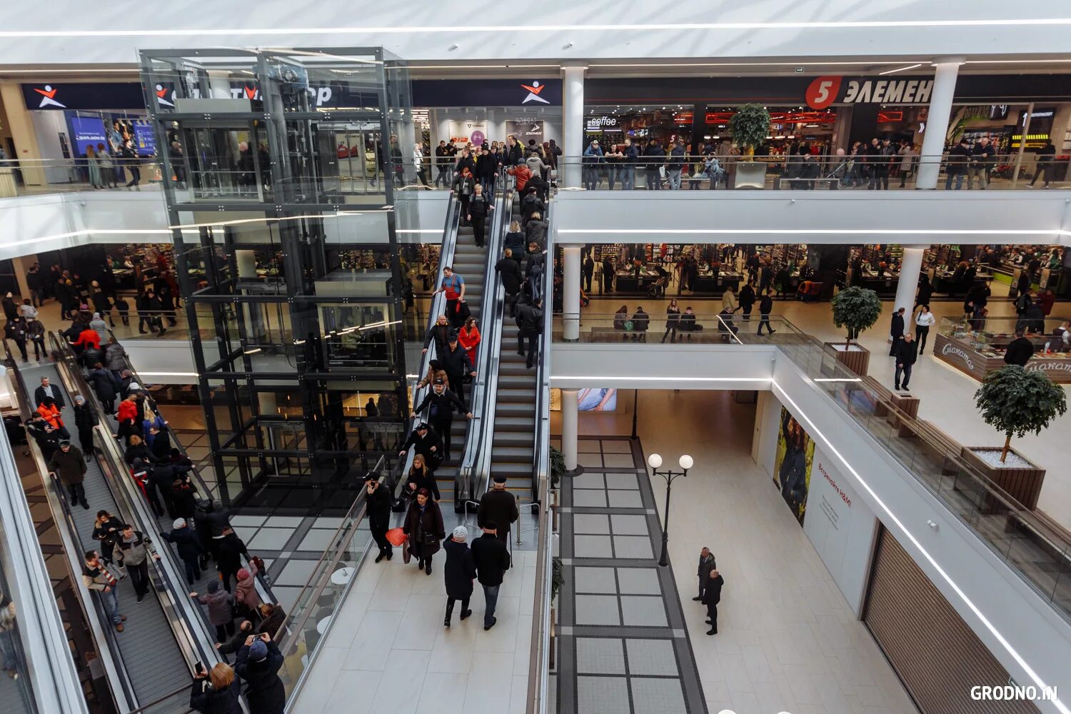 Тринити гродно магазины. Тринити гродно. Тц тринити гродно. Детская комната в тринити гродно. Тц новопеределкино тринити.