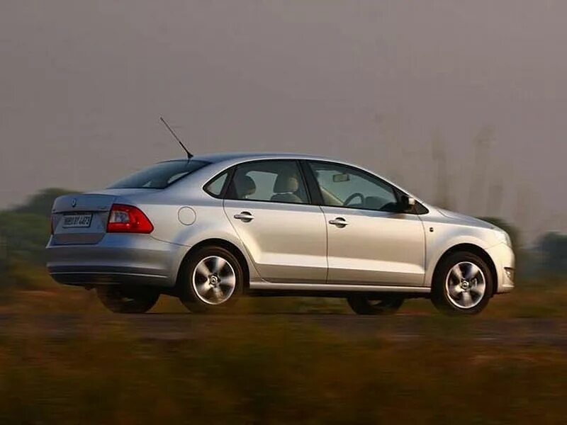 Rapid 2011. Шкода рапид 2011. рапид седан 2011. škoda rapid (2011). диски шкода рапид престиж на фольксваген поло седан.