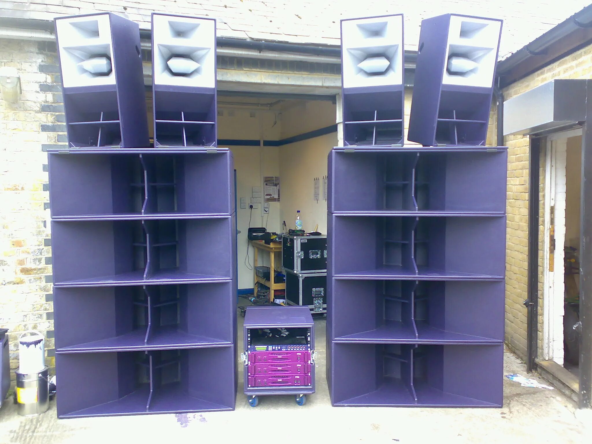 Function one. Колонки function one. turbosound funktion one. function one акустика. funktion one f218 inside.