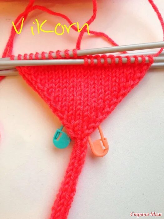 Как связать завязки спицами. Ушки завязки для детской шапки. Как связать завязки для шапки. Как связать завязки спицами. Шнурок спицами.