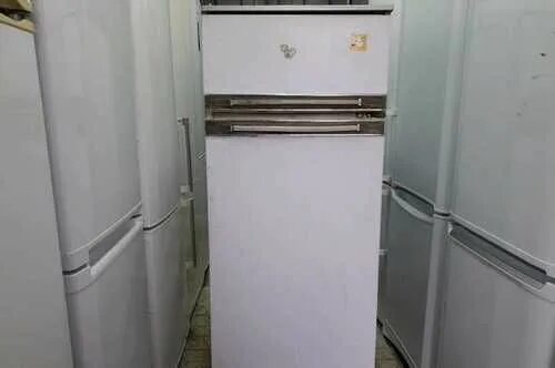 Холодильник б/у. Авито нижегородская область холодильники бу. Индезит c138g. Юла холодильники б/у. Витязь муром холодильник.