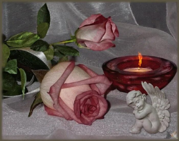 Светлая память цветы. Розы и свечи. Вечная память цветы. Свеча памяти и розы. Память gif