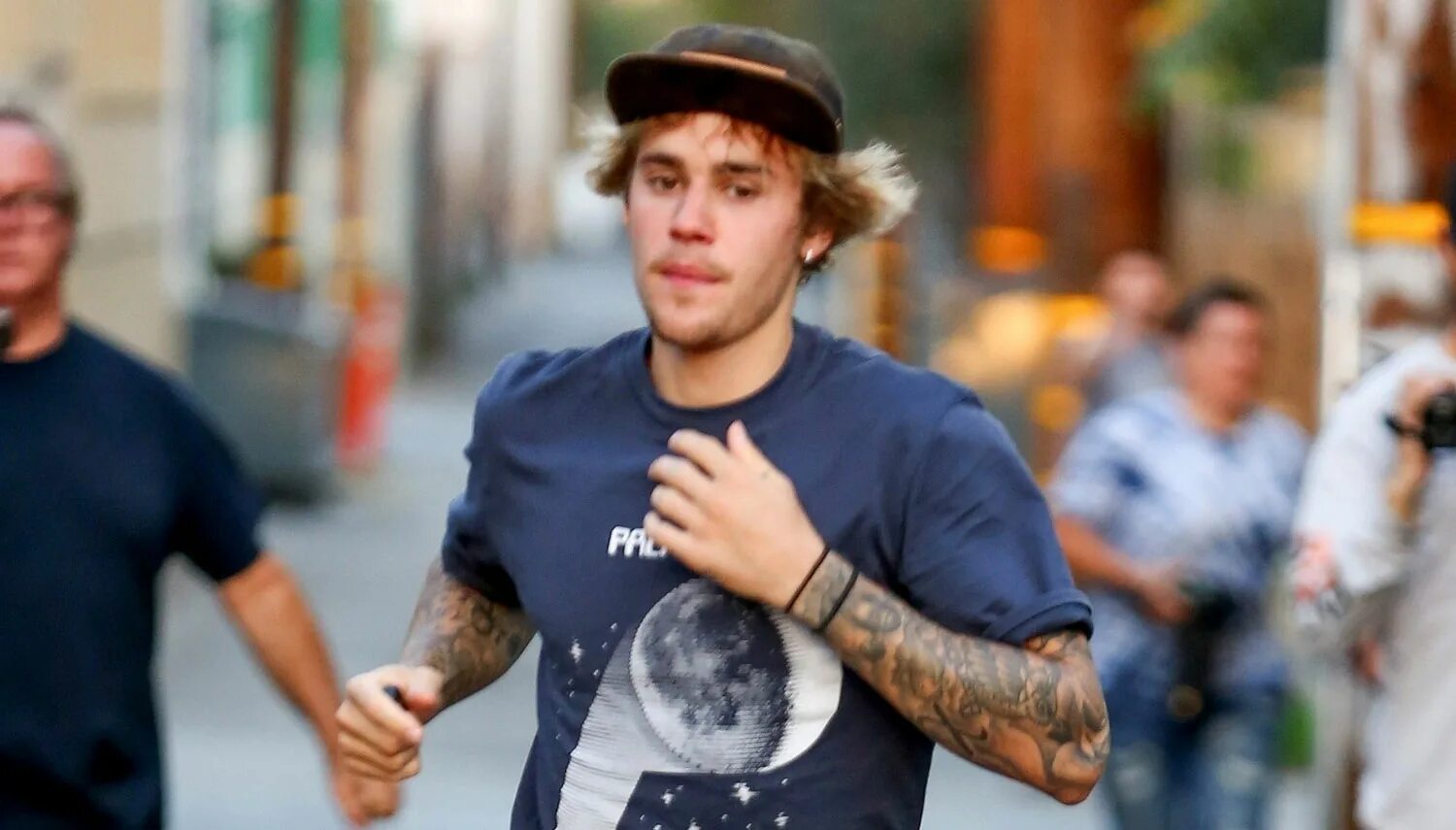 Джастин бибер сейчас 2025. Justin bieber 2025. джастин бибер сейчас 2025. джастин бибер сейчас. фото джастина бибера 2025.
