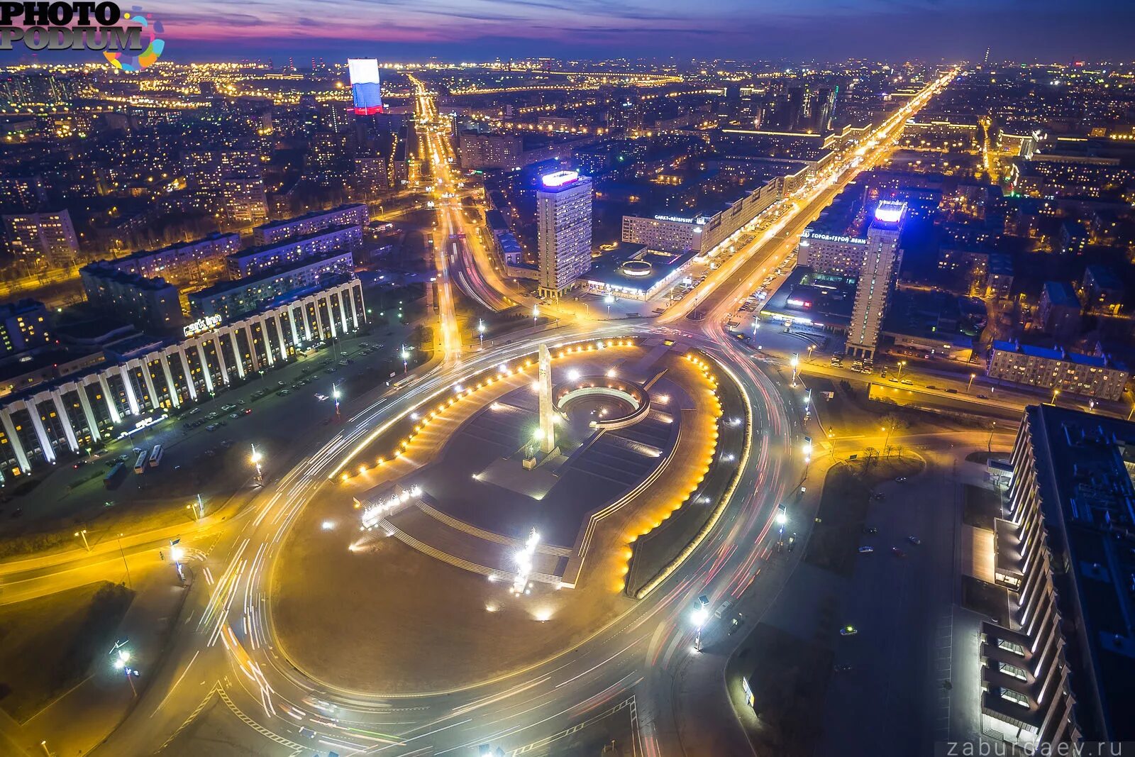 Spb московский. Площадь Победы Санкт-Петербург. Площадь Победы Московского района Санкт-Петербурга. Площадь Победы Московский район. Площадь Победы Санкт-Петербург Московский проспект площадь.